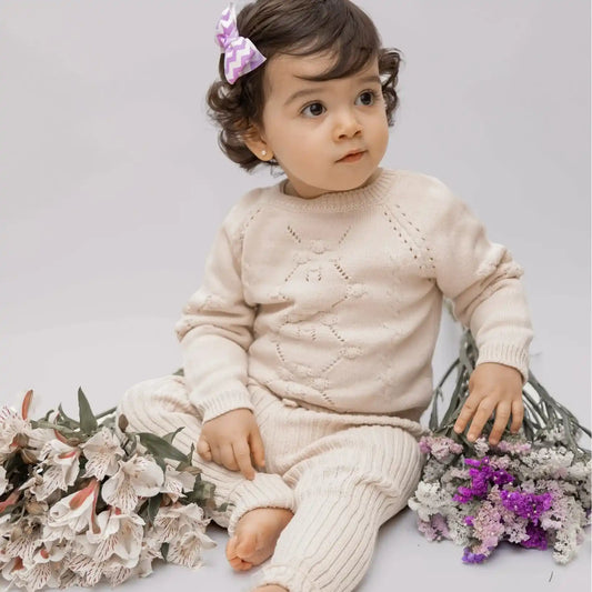 Conjunto Tejido Ternura Floral Crema