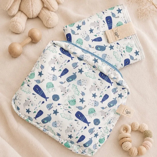 Neceser Impermeable Ballenas - Gaela Baby